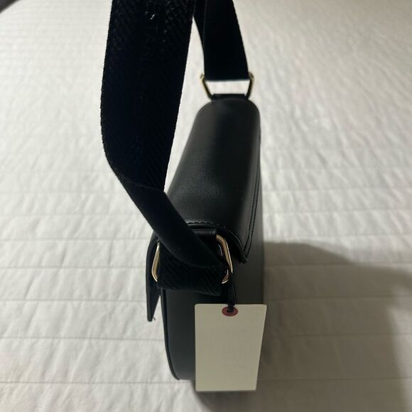 Additional pic Ted B Black Darcell Front Flap Wide Strap Leather Crossbody - Picture 3 of 7